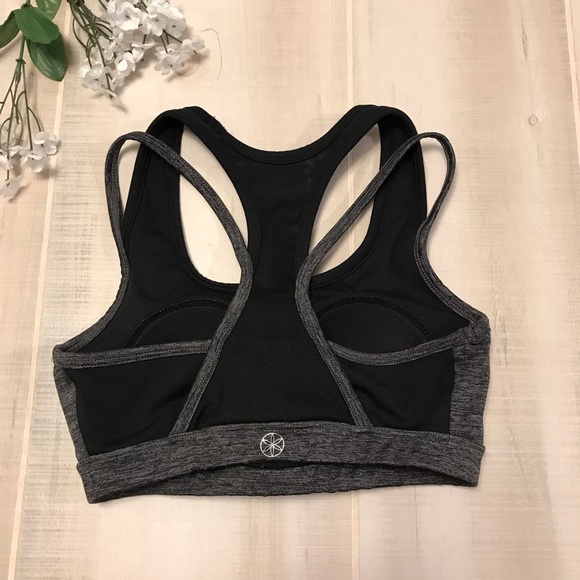 SOLD| Gaiam Yoga Sports Athletic Bra Black Gray - Picture 3 of 6